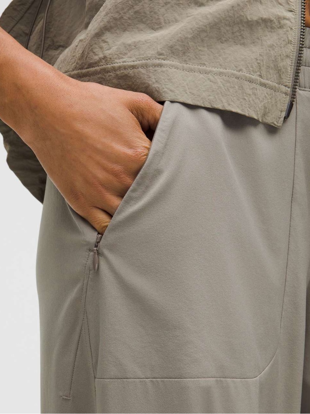 Lululemon Swift Mid-Rise Wide-Leg Pant - Picture 3 of 11